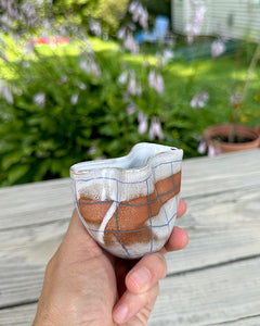 Crush Bud Vase No. 2 in Picnic