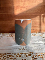 Load image into Gallery viewer, Simple Vase Rust Spilled Milk No. 1
