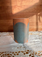 Load image into Gallery viewer, Simple Vase Rust Spilled Milk No. 1
