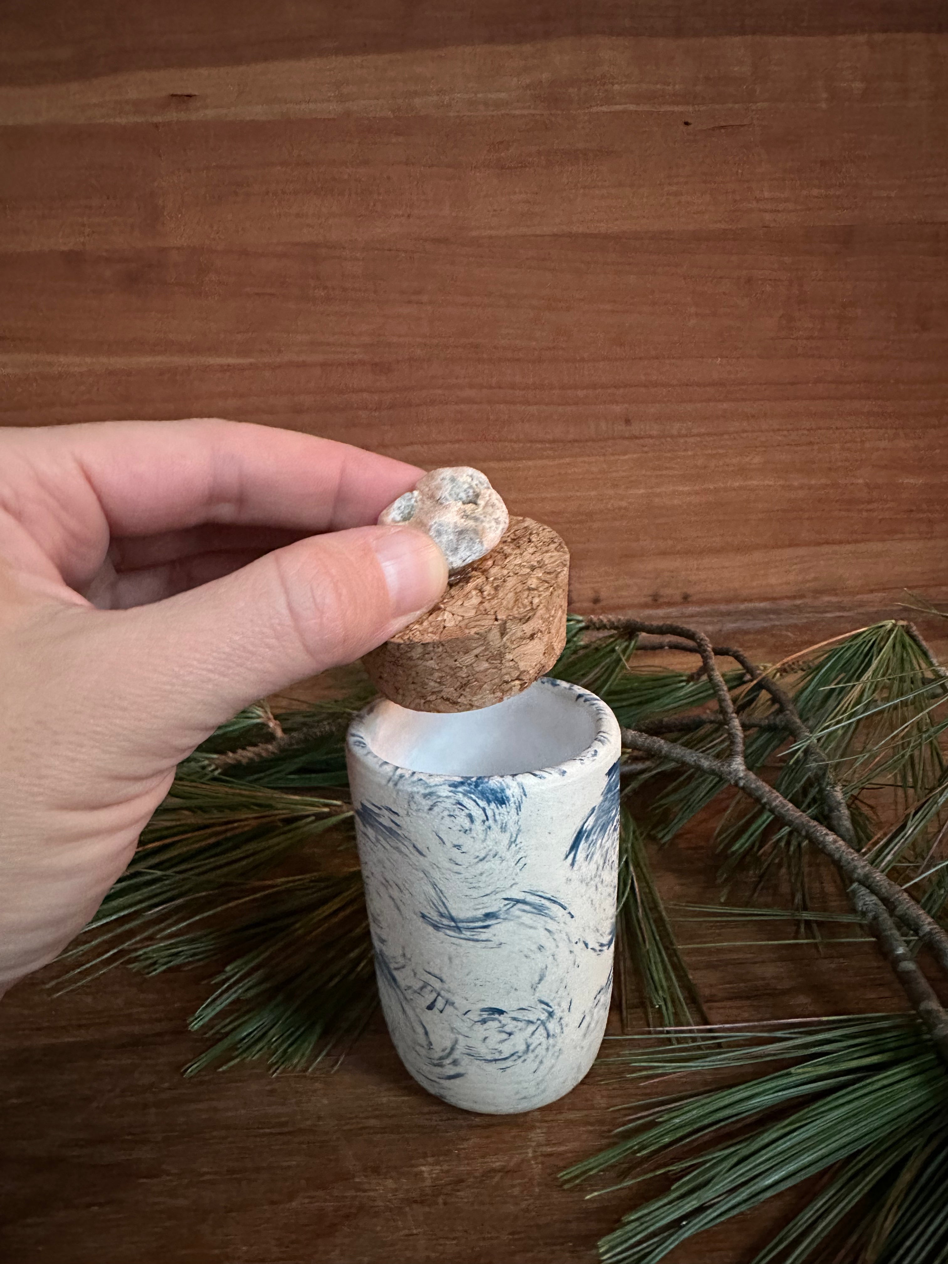 Keepsake Jar in Light Swirl No. 1