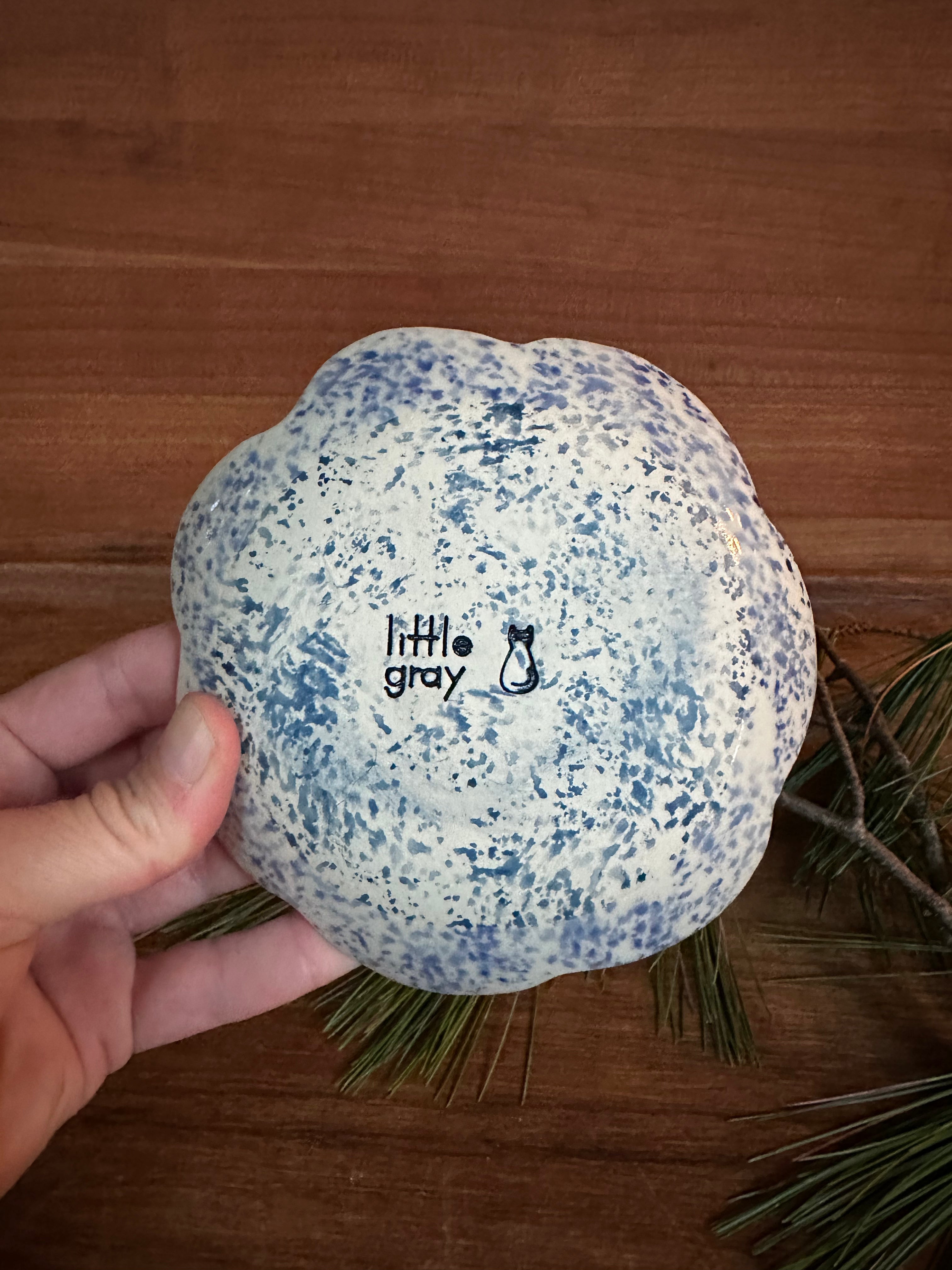 Fluted Blomma Candle Holder in Fantasier No. 1