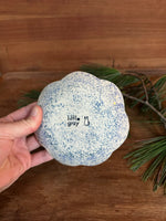 Load image into Gallery viewer, Fluted Blomma Candle Holder in Fantasier No. 2
