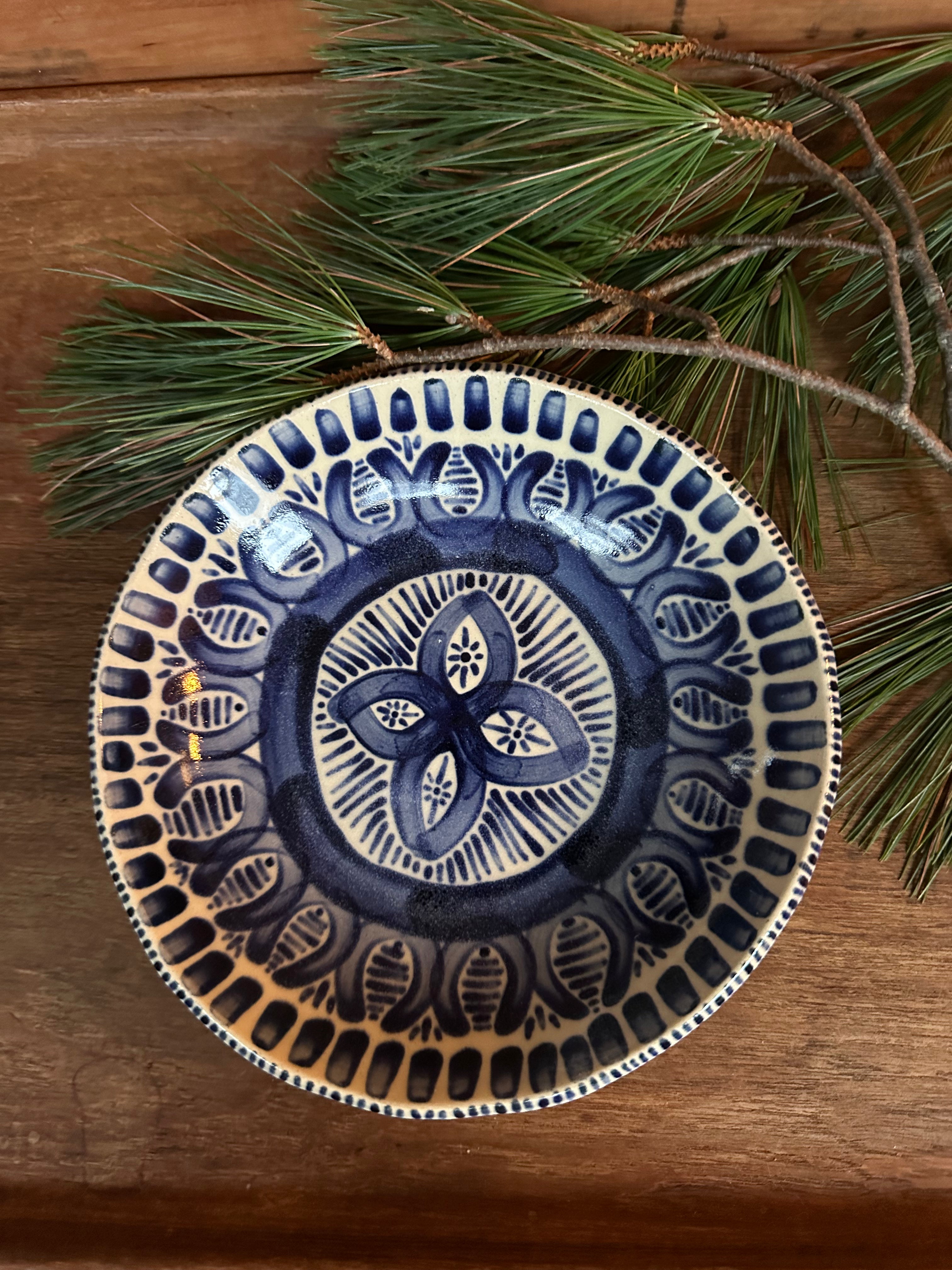 Shallow bowl in Fantasier No. 1