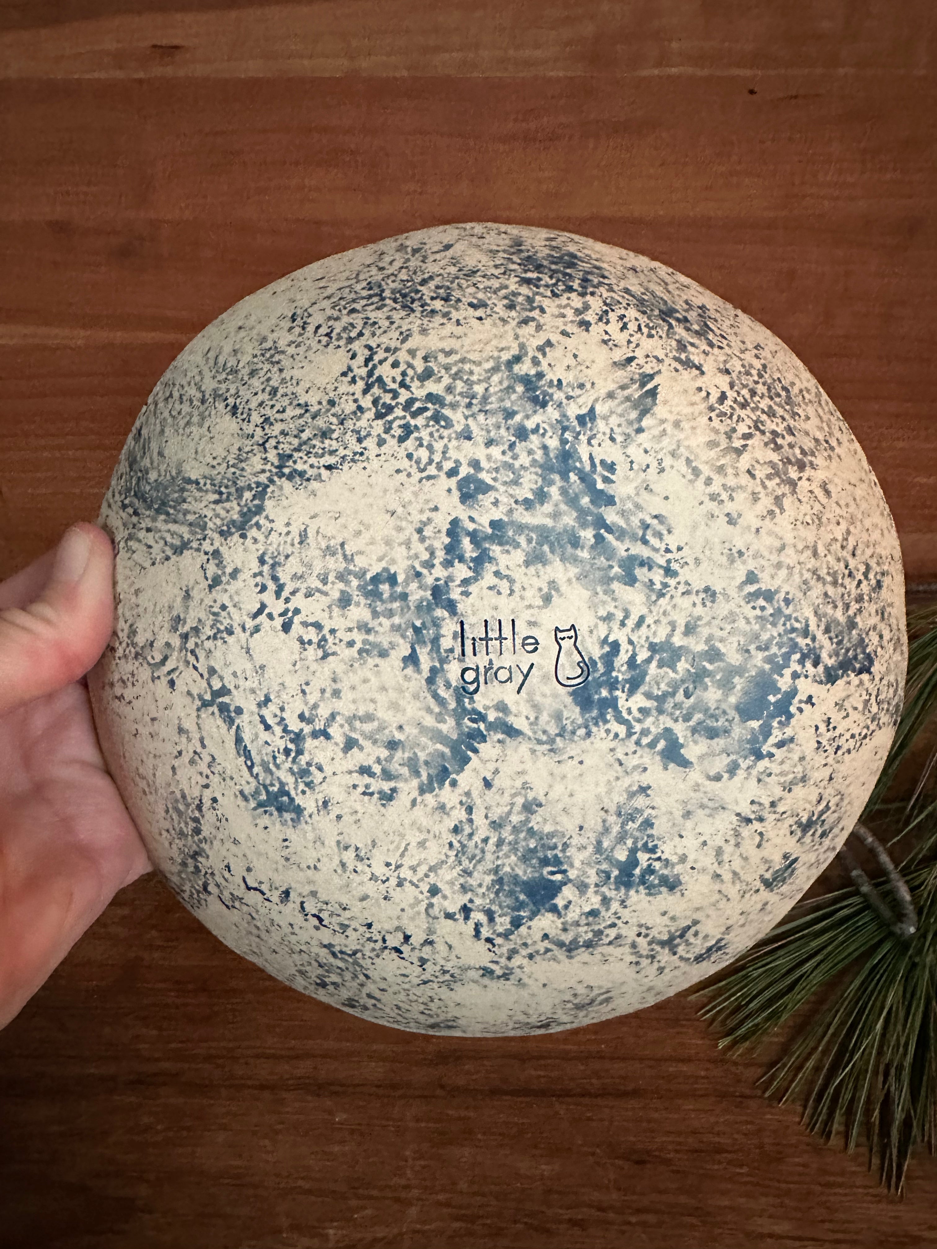 Shallow bowl in Fantasier No. 3