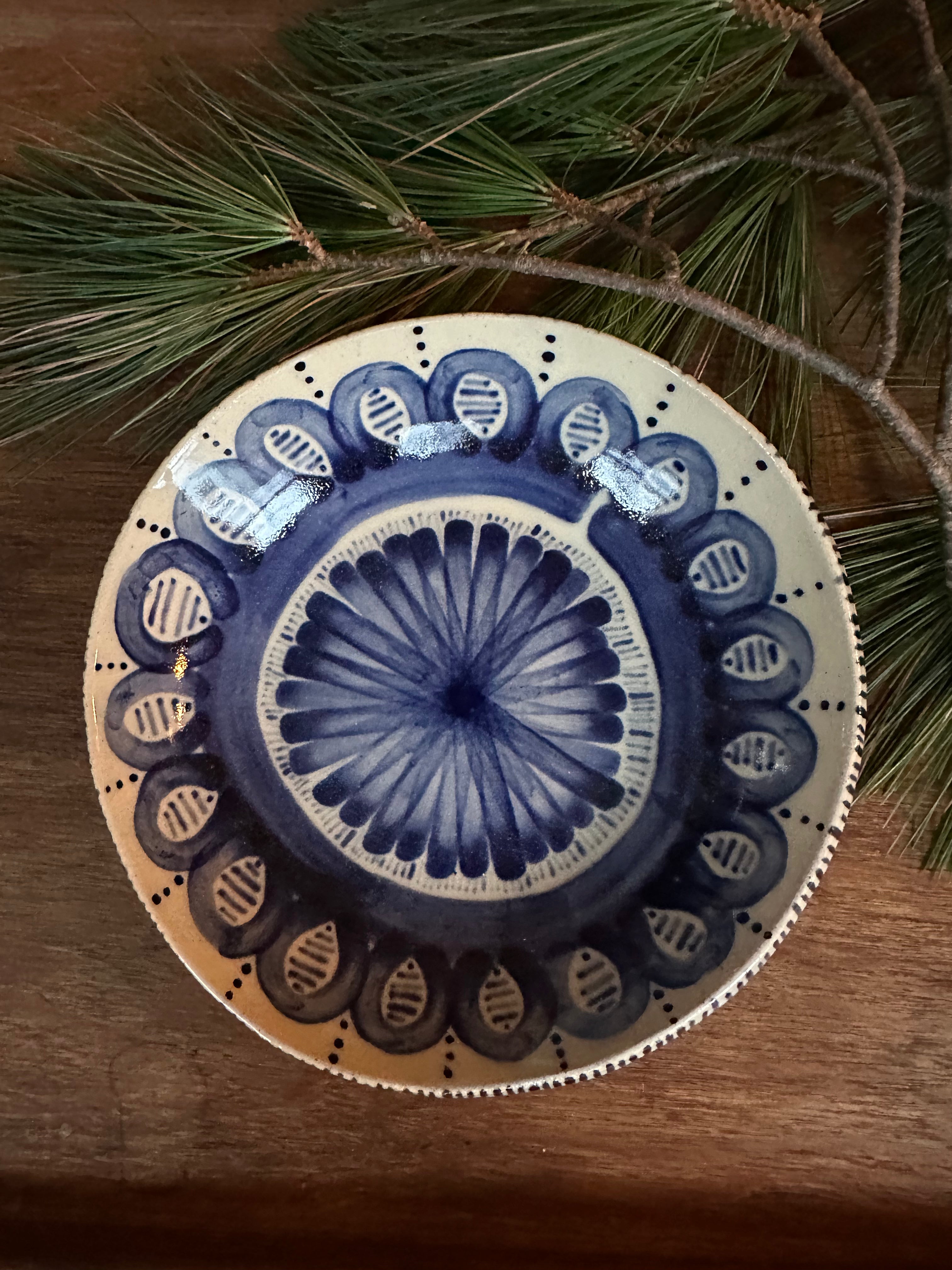 Shallow bowl in Fantasier No. 5