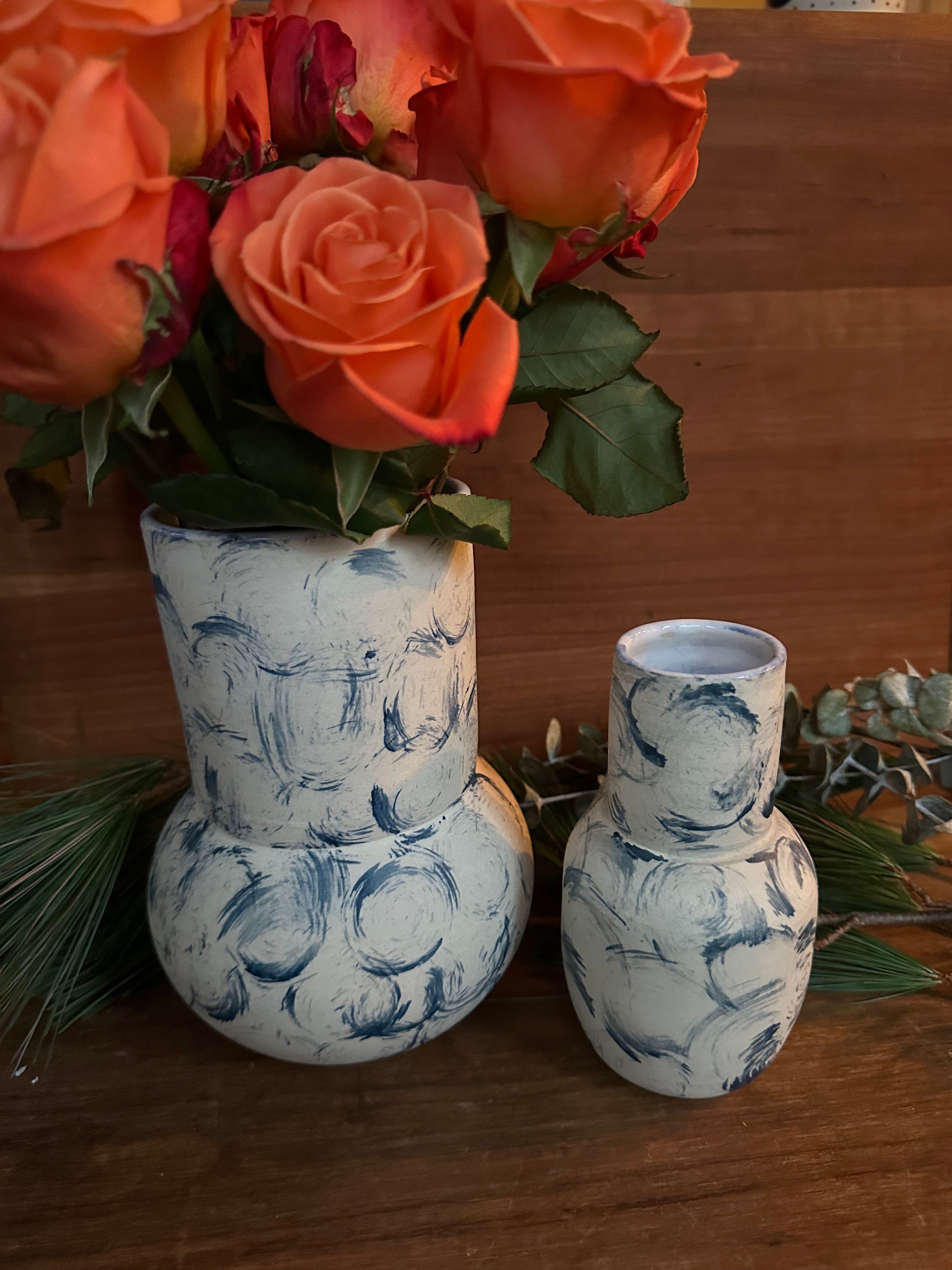 Small Everyday Vase in Light Swirl