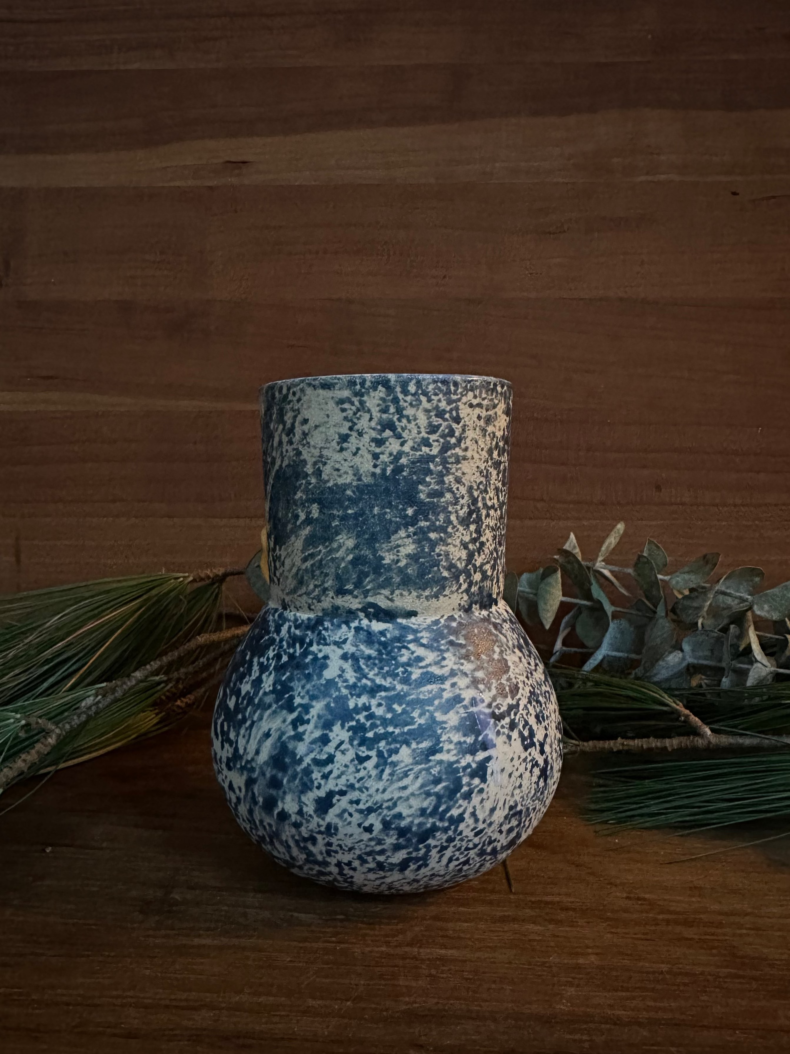 Small Everyday Vase in Heavy Dapple